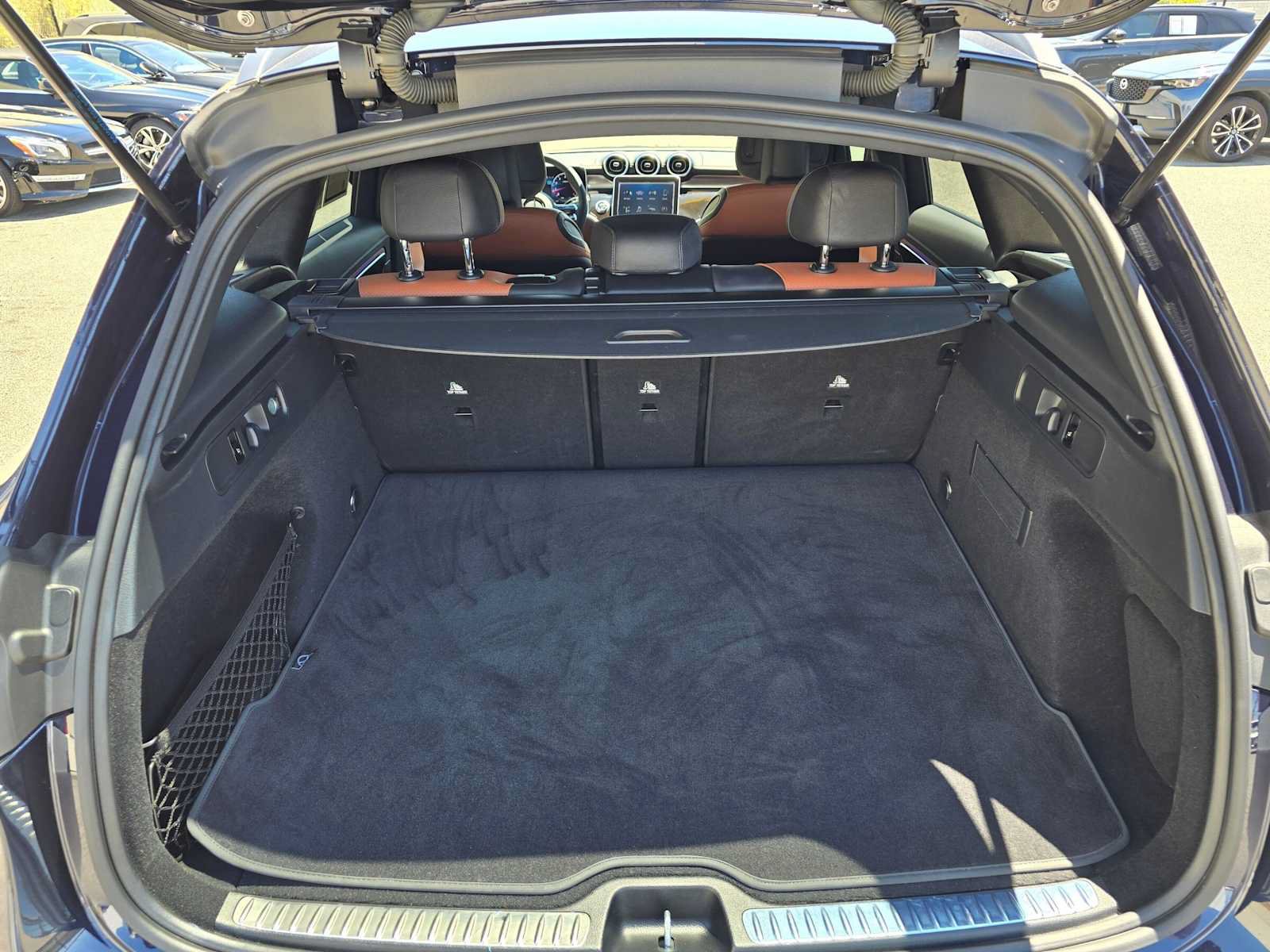Used 2024 Mercedes-Benz GLC 300 4MATIC image 15