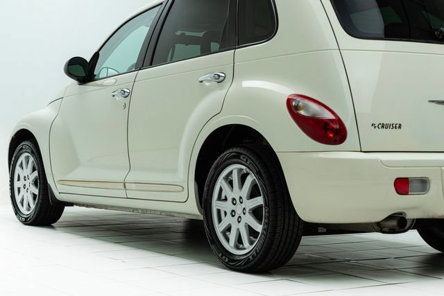 Used 2007 Chrysler PT Cruiser Touring w/ Fleet Value Group I image 18