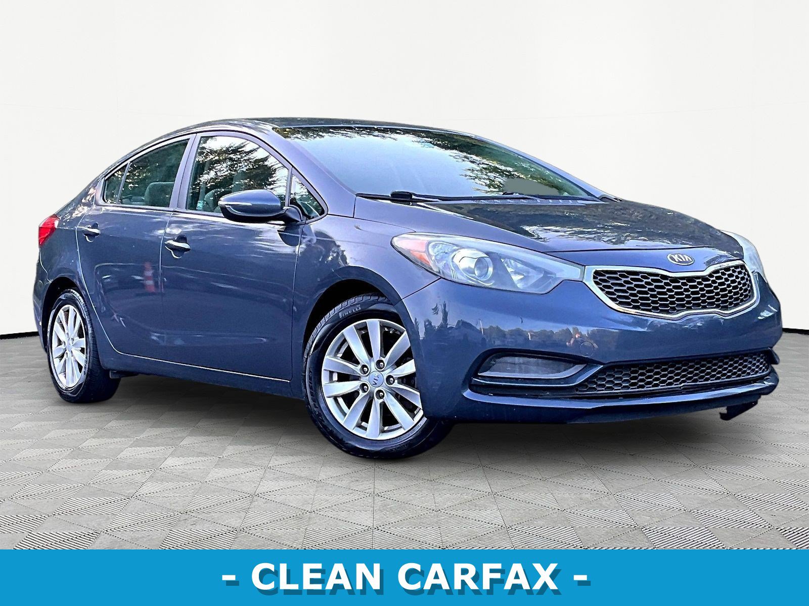 Used 2016 Kia Forte LX w/ LX Popular Plus Package FWD image 3