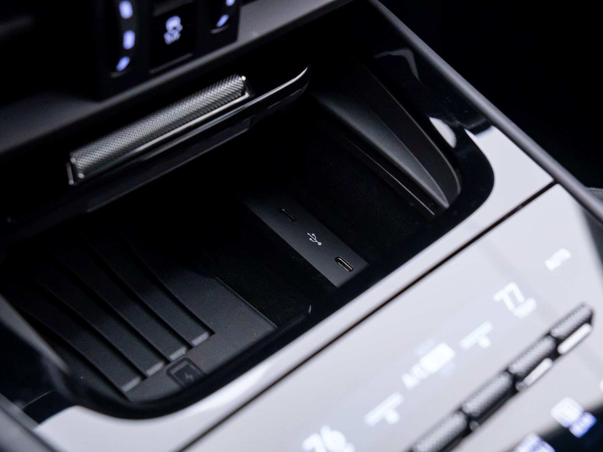 Certified 2024 Porsche Cayenne Turbo GT image 29