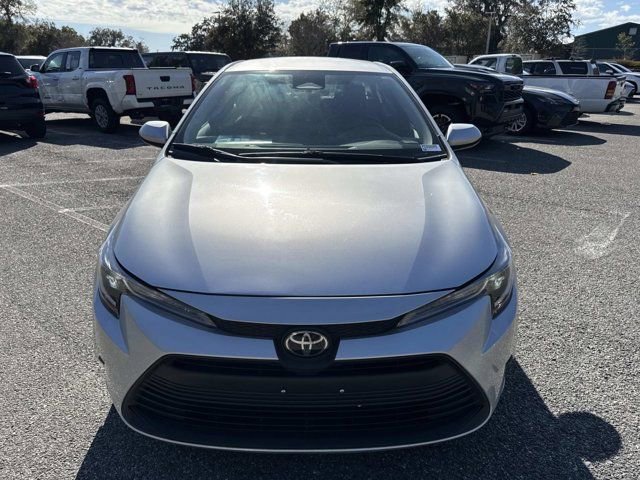 Used 2023 Toyota Corolla LE image 6