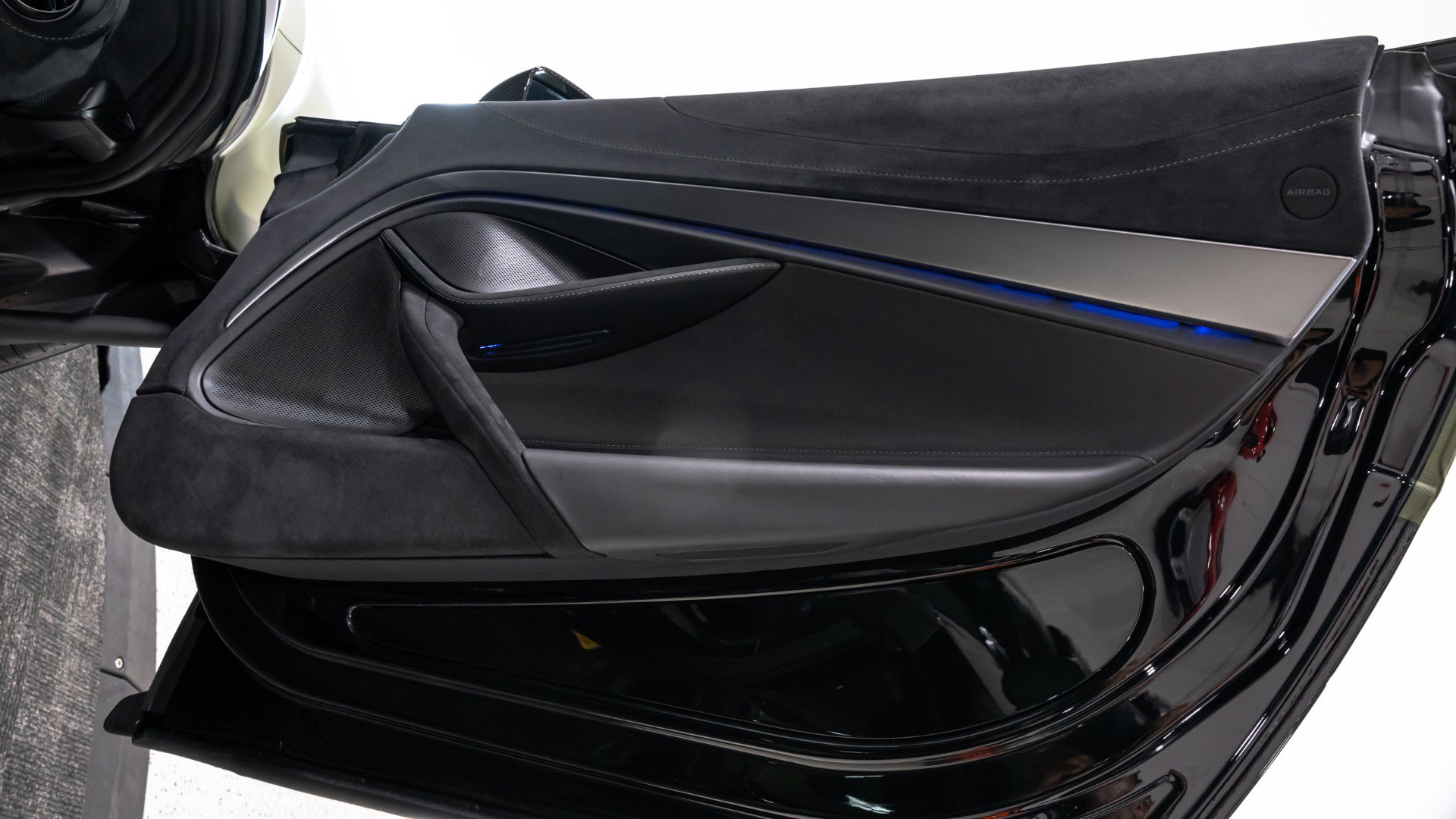 Used 2026 McLaren 750S image 70