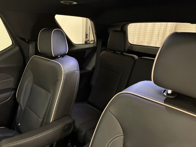 Used 2023 Chevrolet Traverse Premier w/ Redline Edition AWD/4WD image 18
