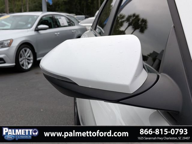 Used 2025 Hyundai Elantra Limited FWD image 12