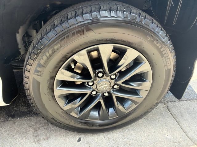 Used 2023 Lexus GX 460 Premium w/ Premium Package AWD/4WD image 38