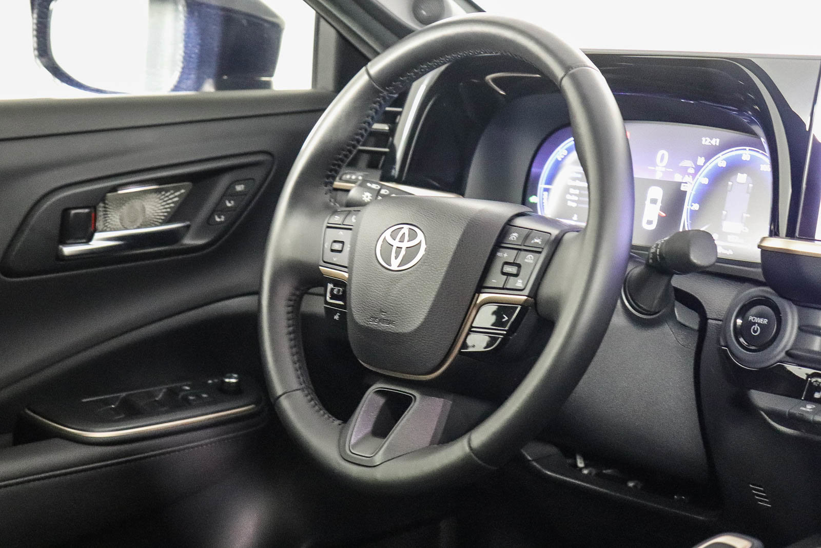 Used 2023 Toyota Crown XLE image 19