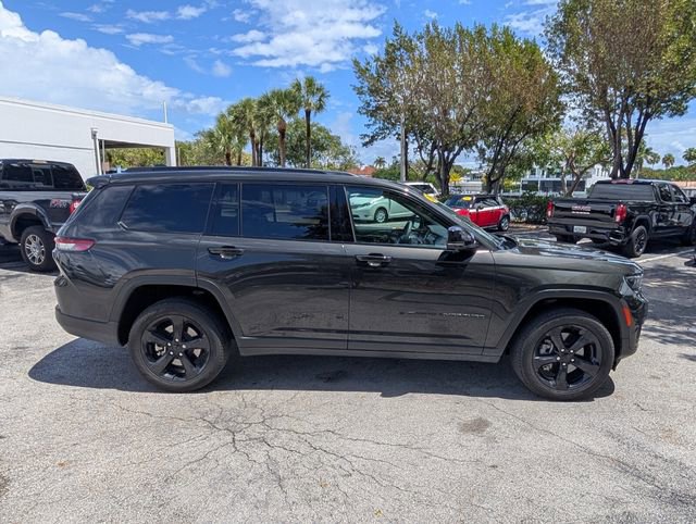 Used 2024 Jeep Grand Cherokee L Limited w/ Luxury Tech Group II RWD image 8