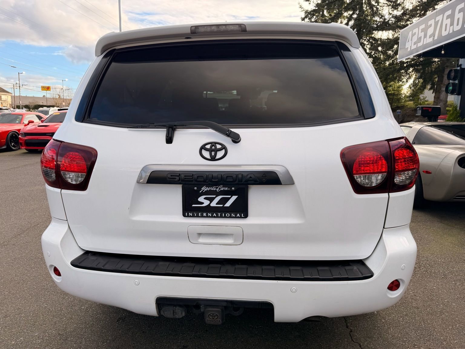 Used 2020 Toyota Sequoia Limited w/ Safety & Convenience Package AWD/4WD image 8