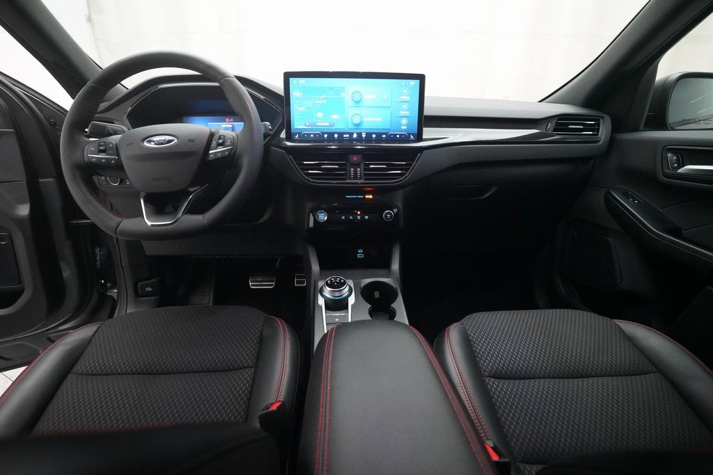 Used 2023 Ford Escape ST-Line w/ Tech Pack #1 image 5