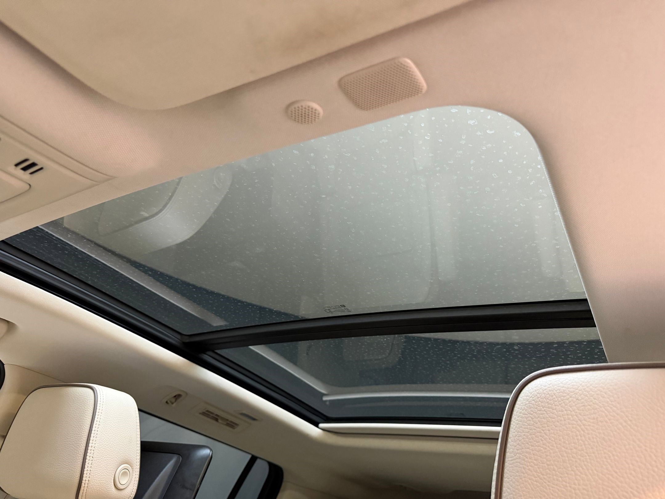 Used 2023 GMC Yukon XL Denali image 15