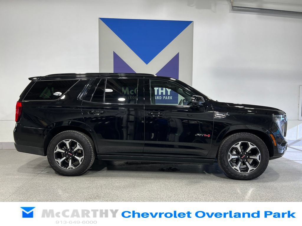 Used 2025 GMC Yukon AT4 w/ AT4 Premium Plus Package AWD/4WD image 4