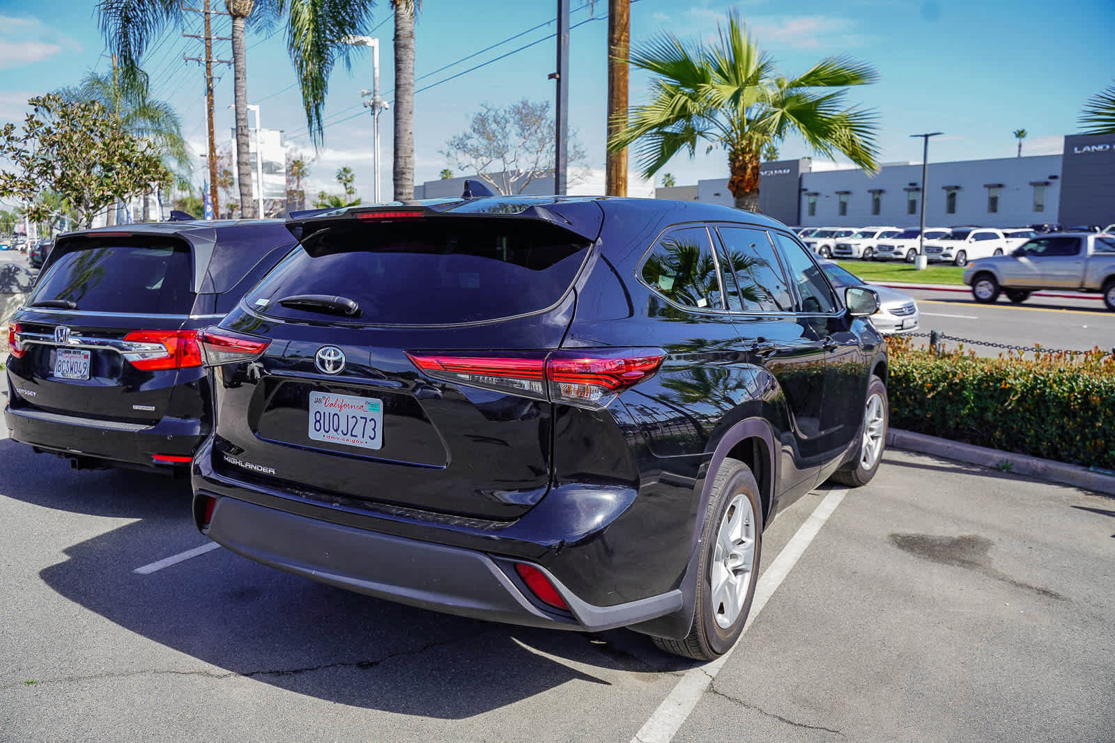 Used 2021 Toyota Highlander L image 10