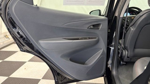 Used 2017 Chevrolet Bolt Premier w/ Driver Confidence II Package FWD image 16