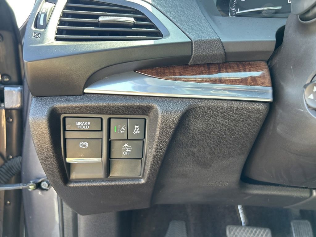 Used 2018 Acura MDX SH-AWD w/ Technology Package image 23