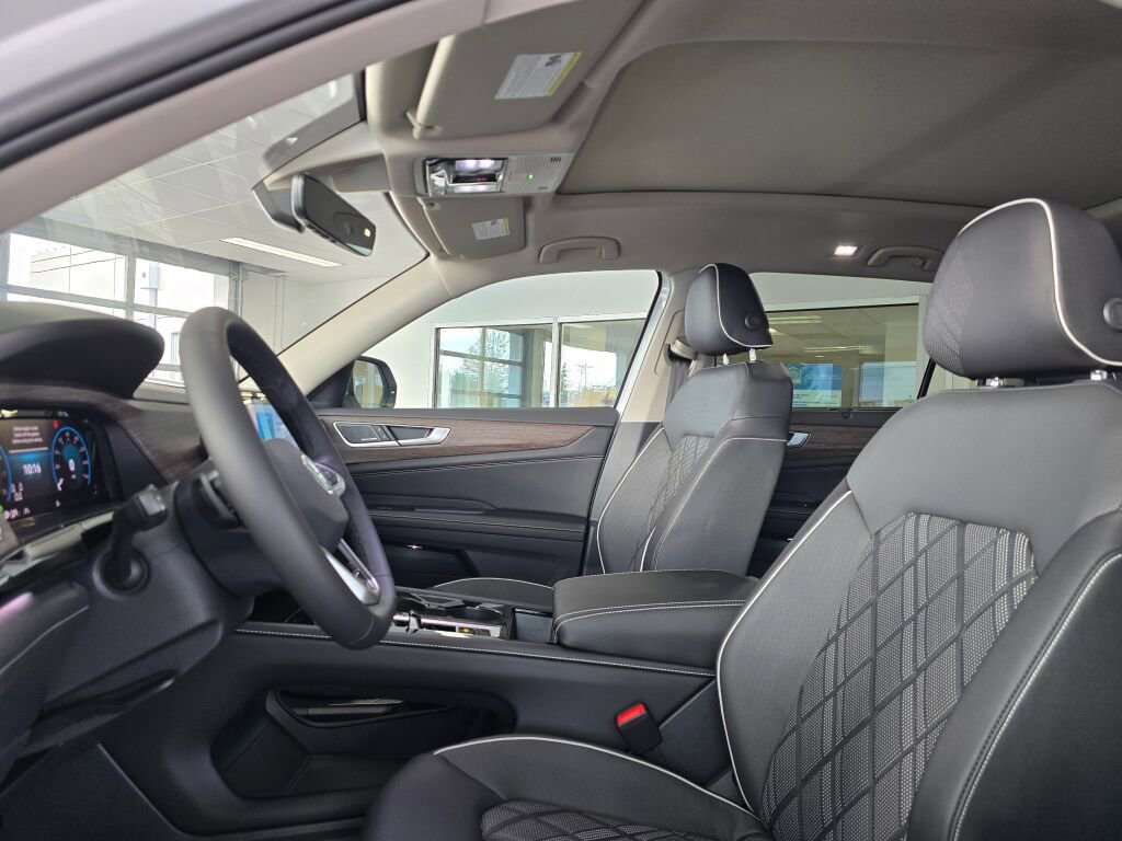 New 2026 Volkswagen Atlas SEL Premium R-Line image 21