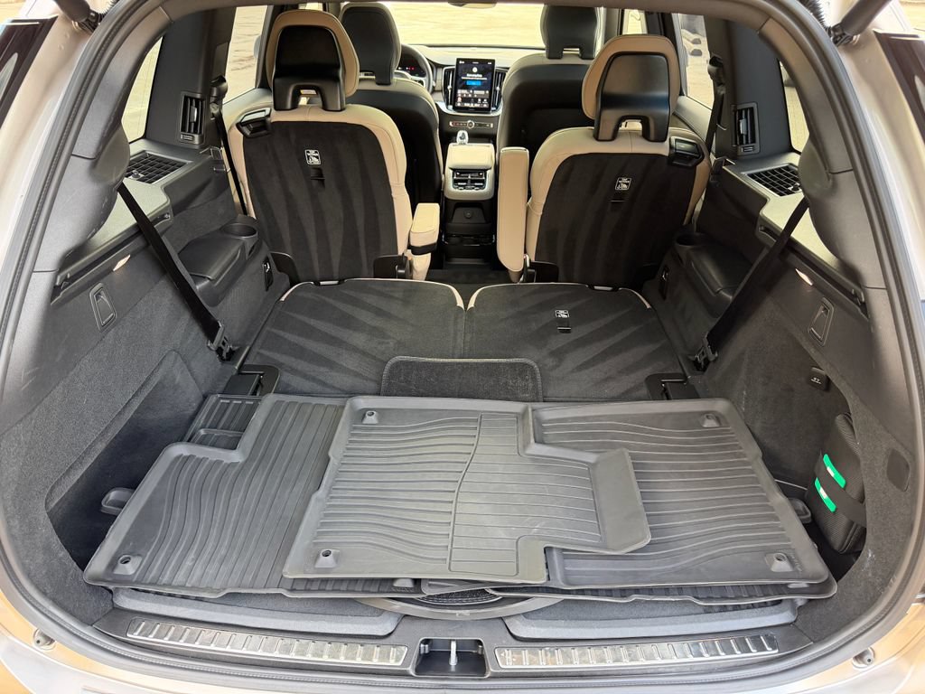 Certified 2025 Volvo XC90 T8 Plus w/ Protection Package Premier AWD/4WD image 26