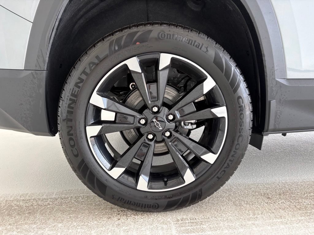 New 2027 Chevrolet Equinox RS w/ Safety and Technology Package FWD image 22