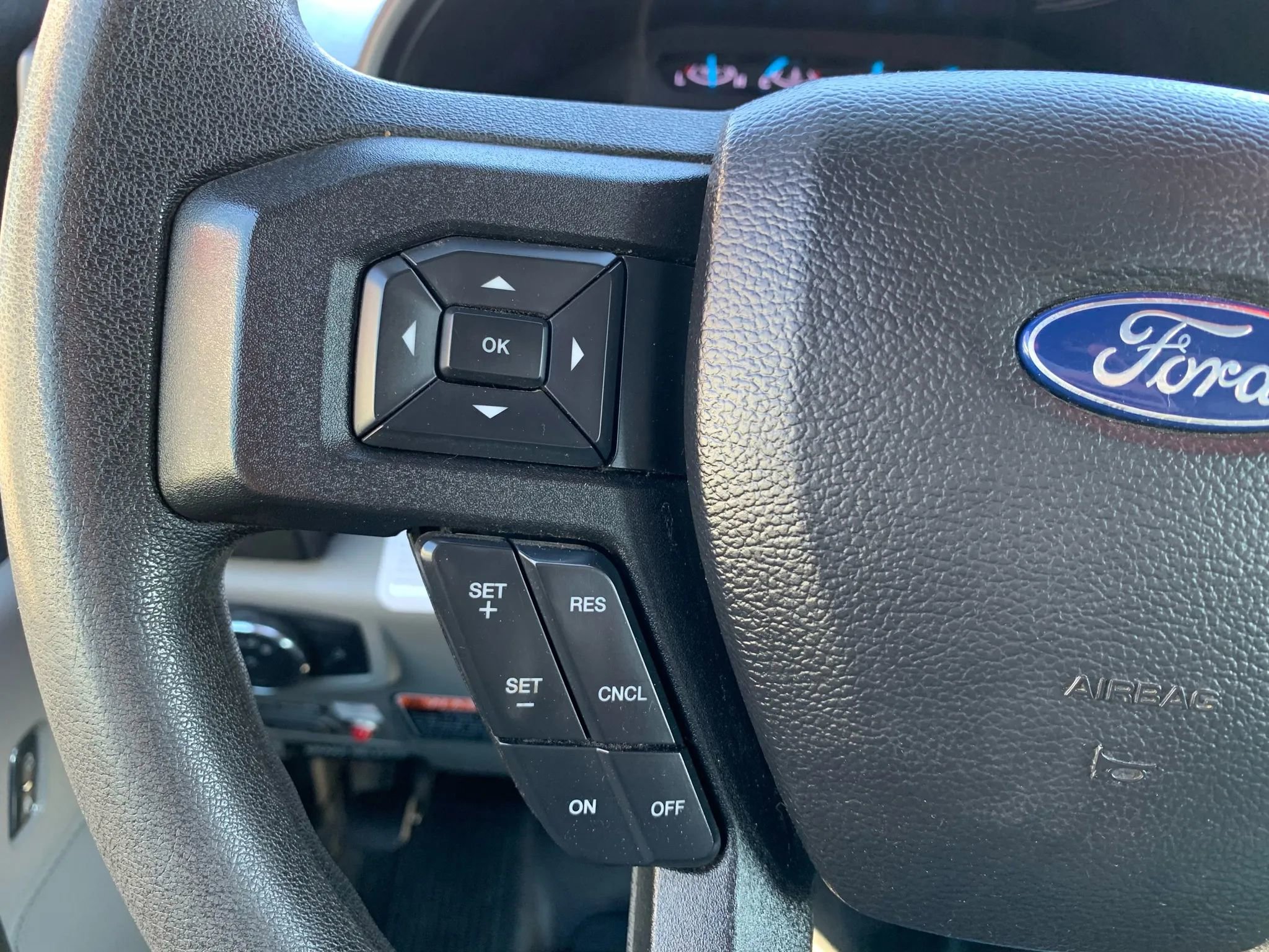 Used 2019 Ford F550 2WD SuperCab Super Duty image 16