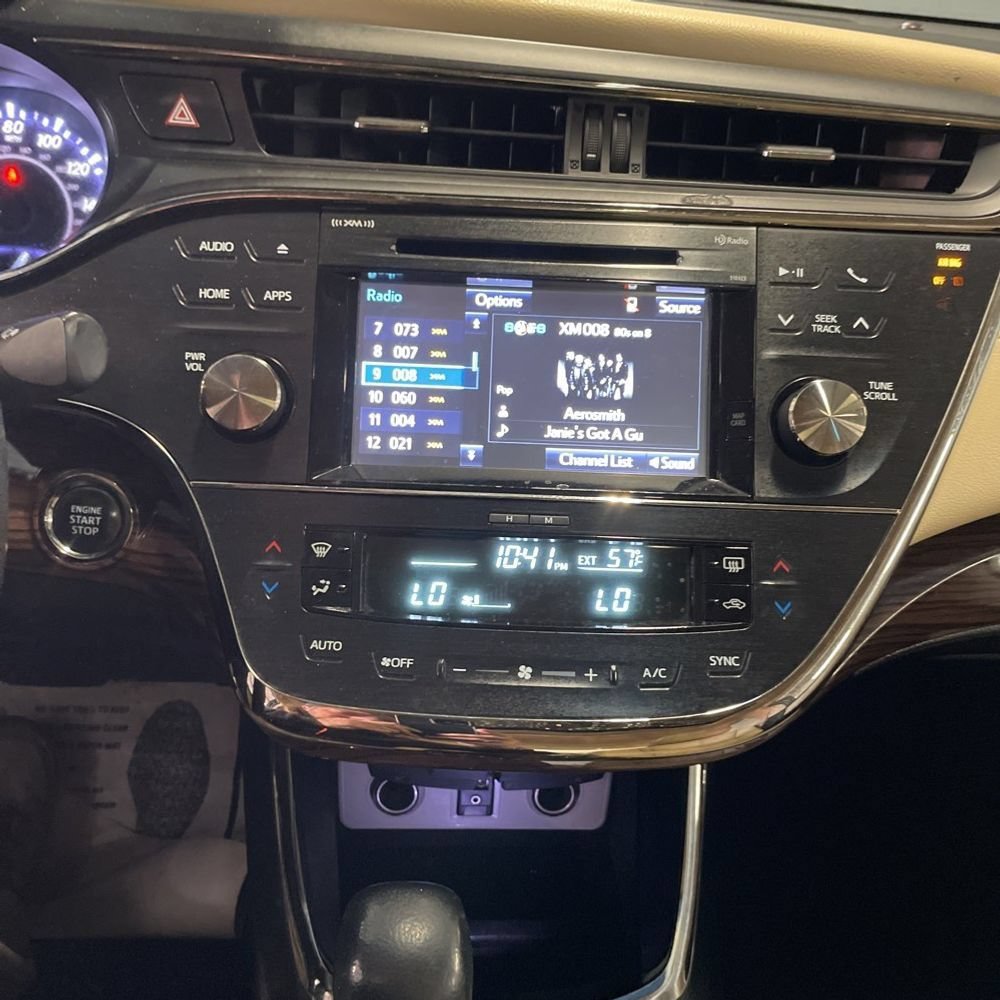 Used 2015 Toyota Avalon XLE Premium FWD image 8