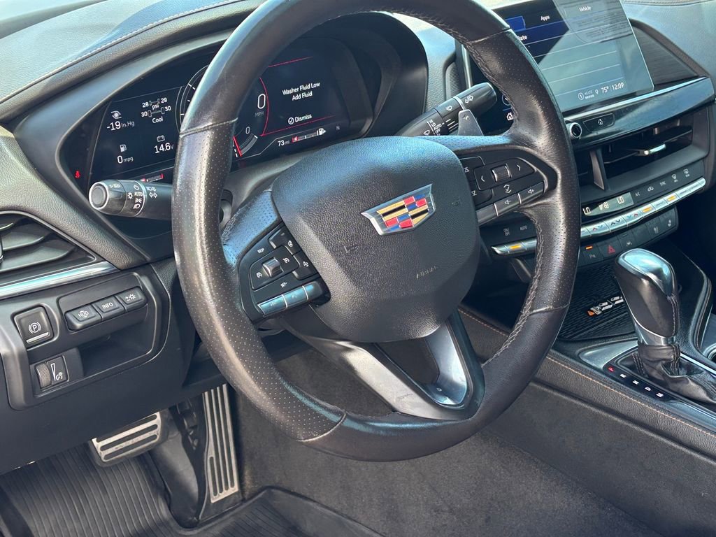 Used 2023 Cadillac CT4 Sport w/ Technology Package image 7