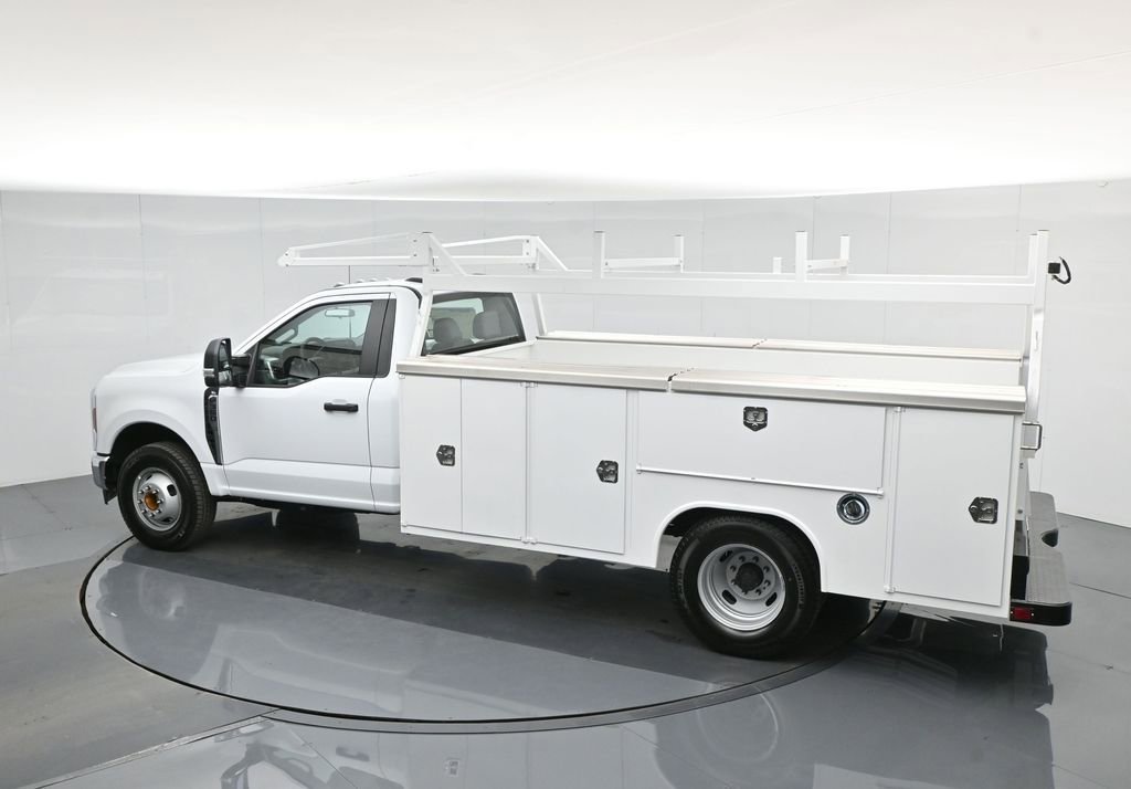 New 2026 Ford F350 XL w/ XL Chrome Package RWD image 42