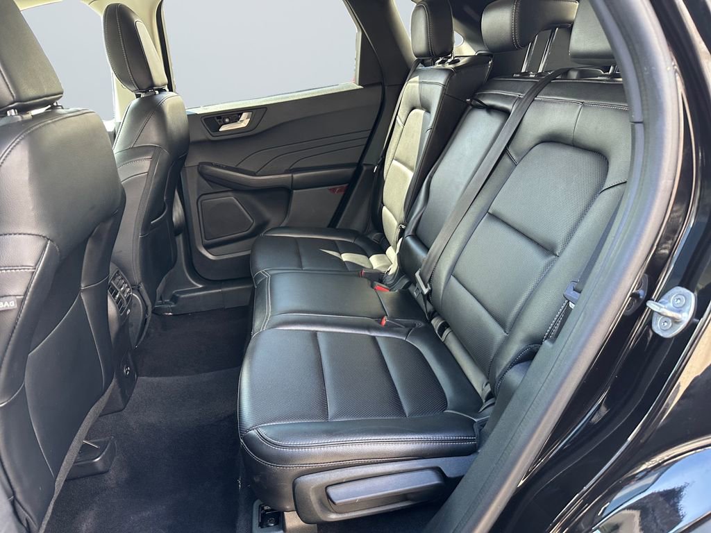 Used 2022 Ford Escape SEL image 13