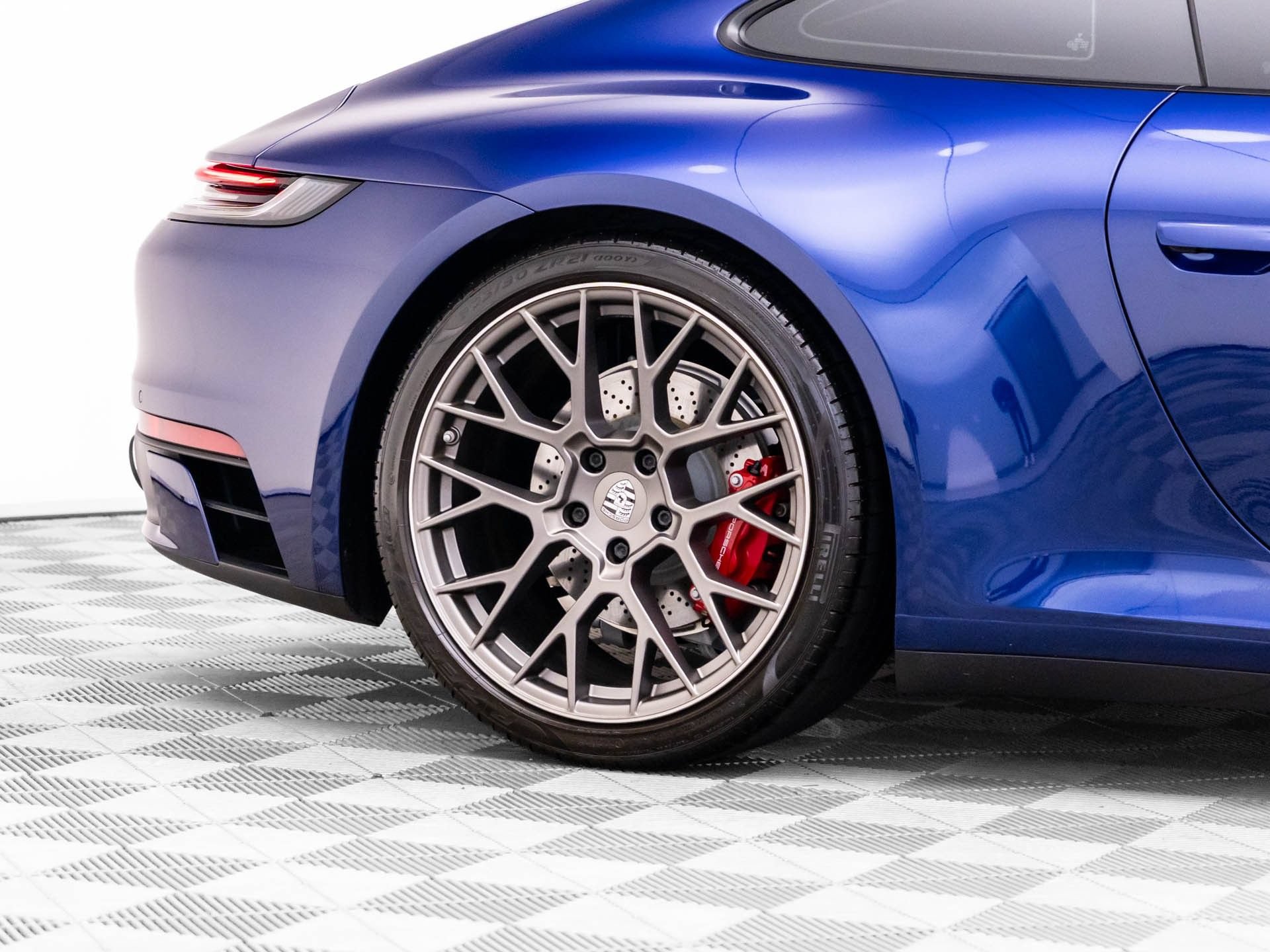 Used 2023 Porsche 911 Carrera 4S AWD/4WD image 40
