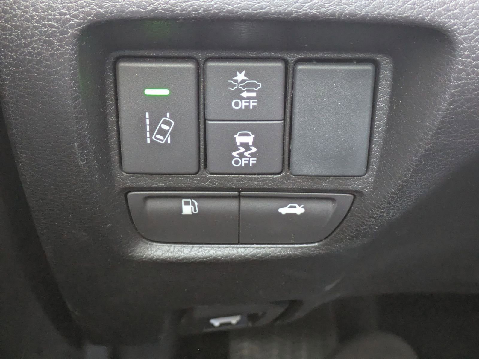 Used 2018 Acura TLX V6 w/ Technology Package image 17