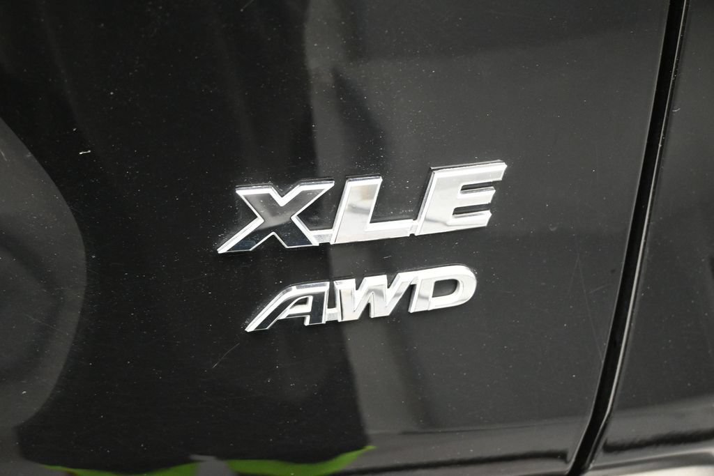 Used 2024 Toyota RAV4 XLE AWD/4WD image 10