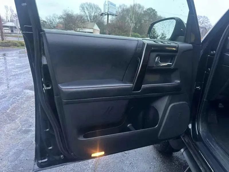 Used 2021 Toyota 4Runner TRD Pro AWD/4WD image 15