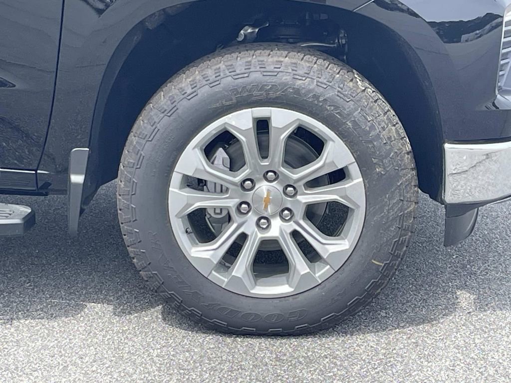 New 2026 Chevrolet Silverado 1500 LTZ w/ LTZ Premium Package image 18