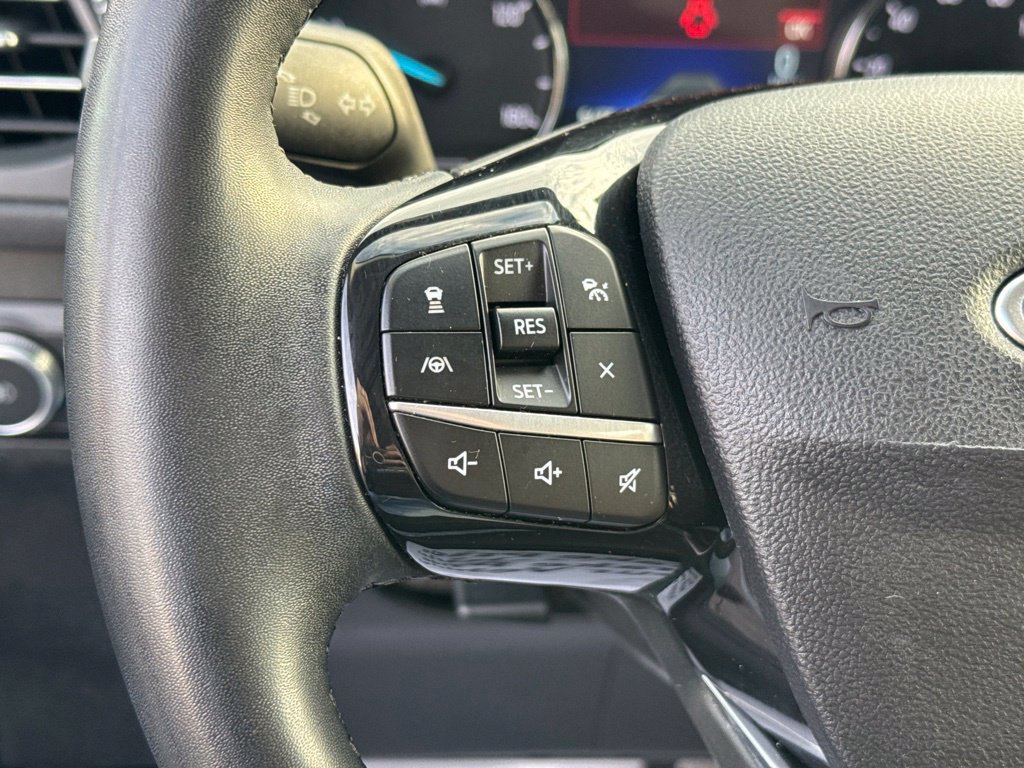 Used 2022 Ford Escape SEL AWD/4WD image 16