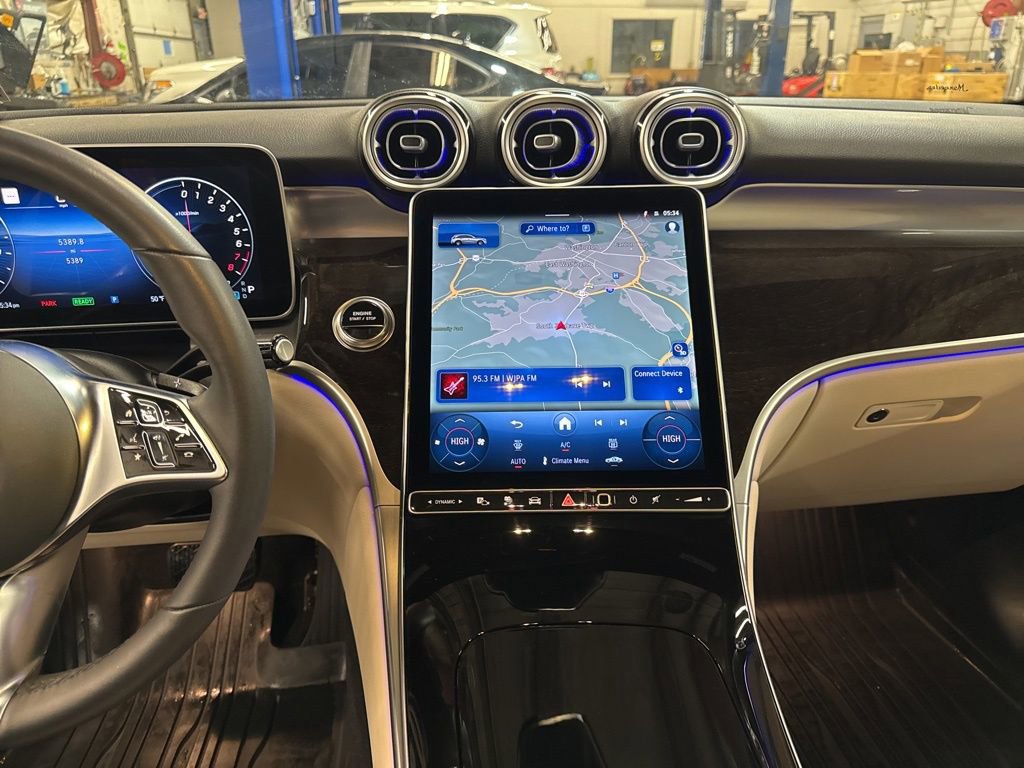 Used 2025 Mercedes-Benz GLC 350e image 17