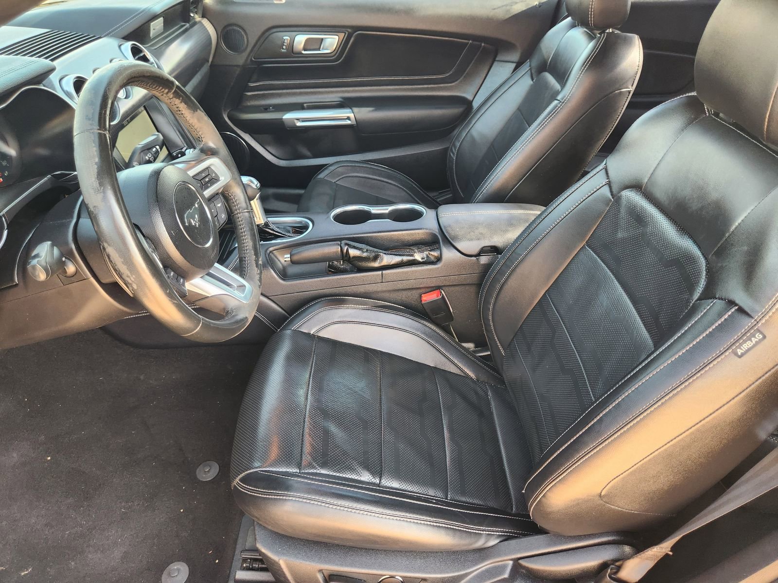 Used 2019 Ford Mustang Premium w/ Ecoboost Performance Package image 13