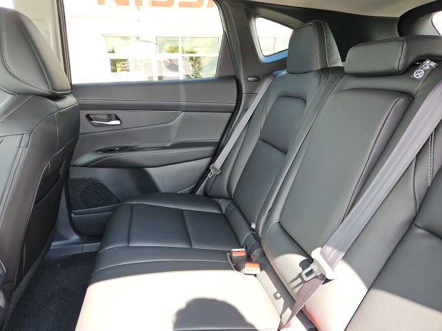 New 2025 Nissan Murano SL image 17