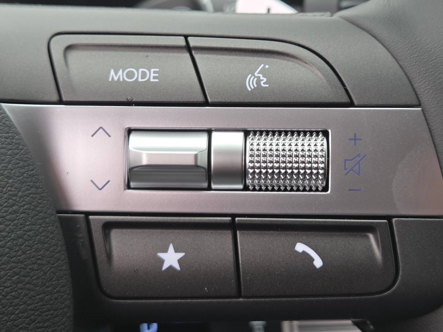 New 2026 Hyundai Kona Limited AWD/4WD image 36