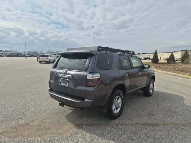 Used 2021 Toyota 4Runner SR5 image 5
