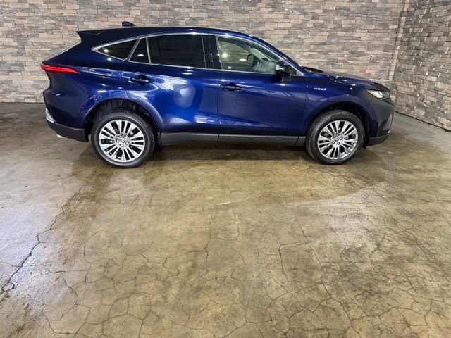Used 2021 Toyota Venza Limited w/ Advanced Technology Package AWD/4WD image 4