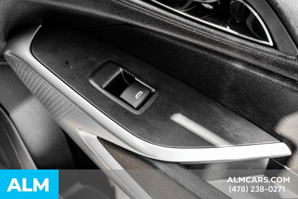 Used 2025 Chevrolet Trax LS image 43