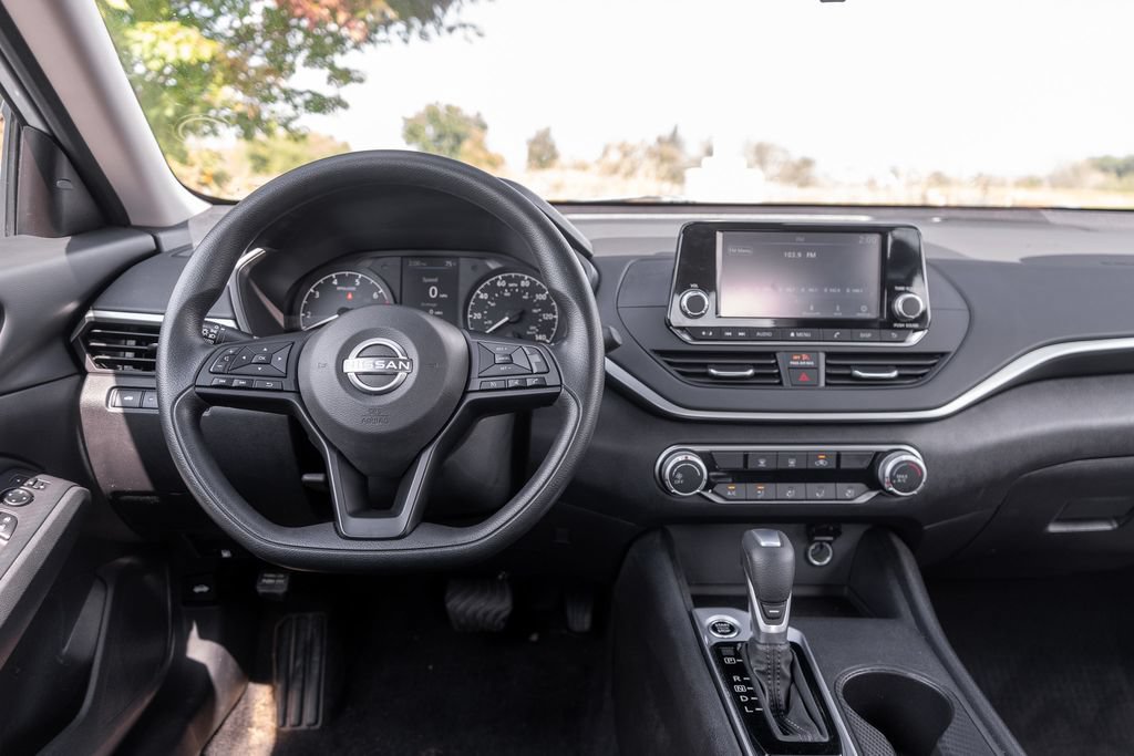 Used 2023 Nissan Altima 2.5 S FWD image 15