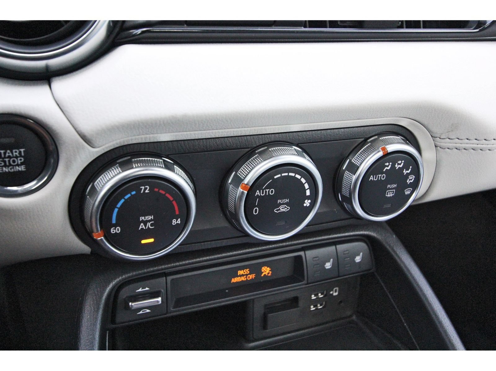 Used 2021 MAZDA MX-5 Miata RF Grand Touring RWD image 20
