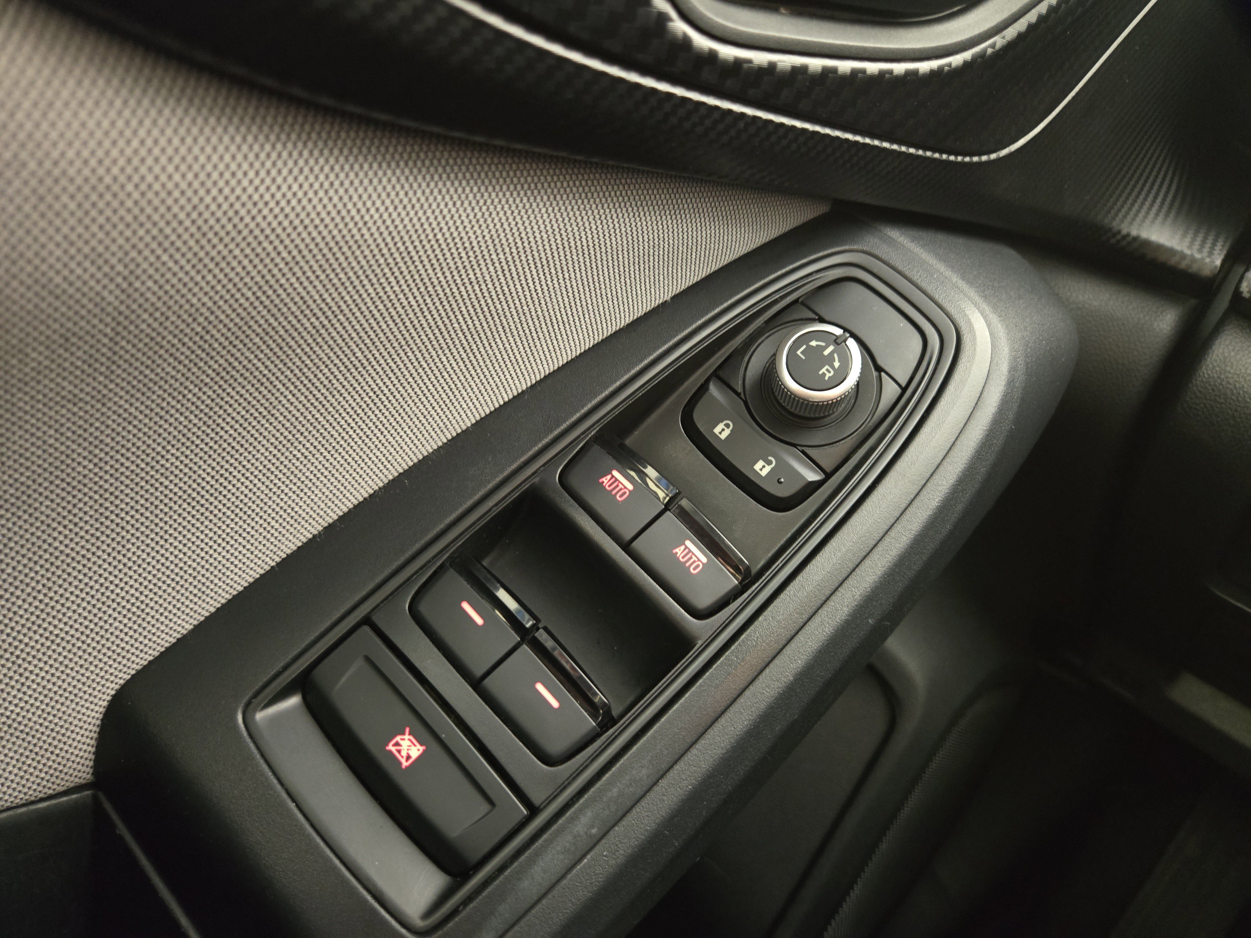 Used 2020 Subaru Crosstrek 2.0i Premium w/ Moonroof Package 2 image 28