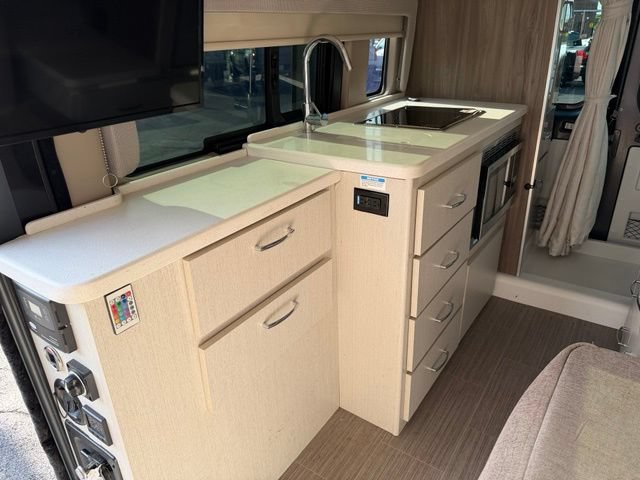Used 2021 RAM ProMaster 3500 w/ Convenience Group FWD image 13
