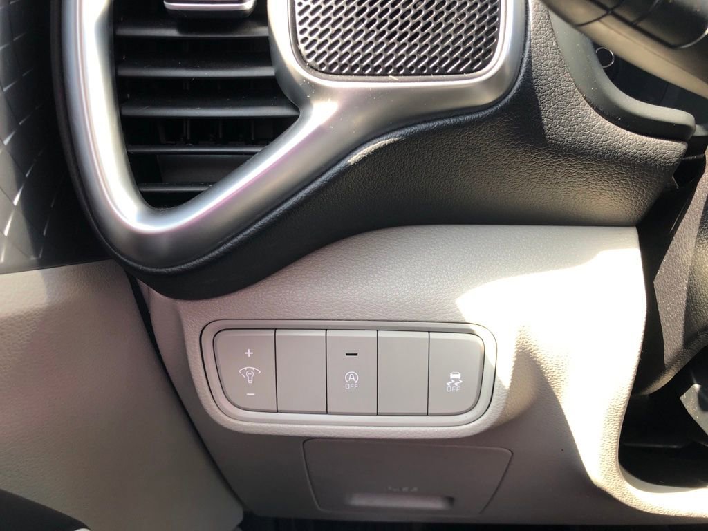 Used 2020 Kia Soul LX image 18