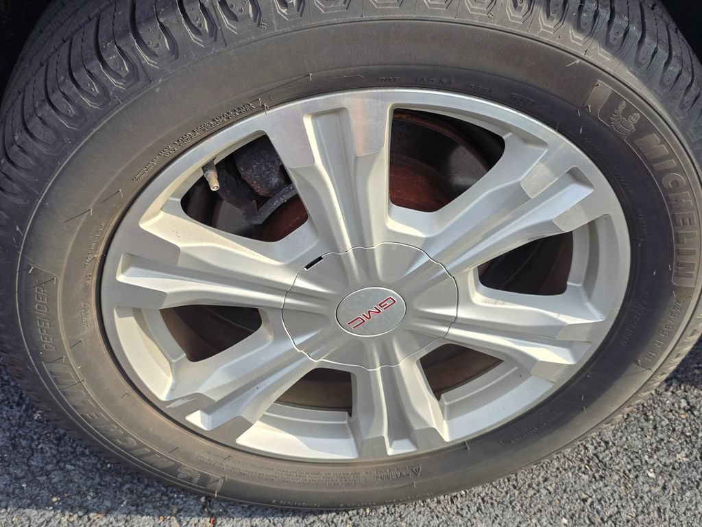 Used 2017 GMC Terrain SLE w/ Chrome Edition FWD image 9