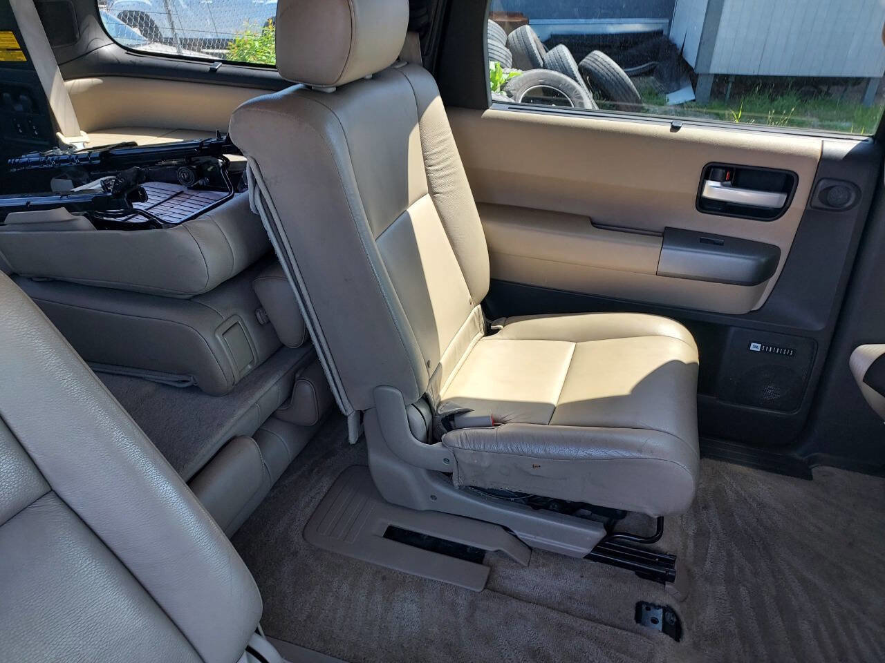 Used 2011 Toyota Sequoia Limited AWD/4WD image 14