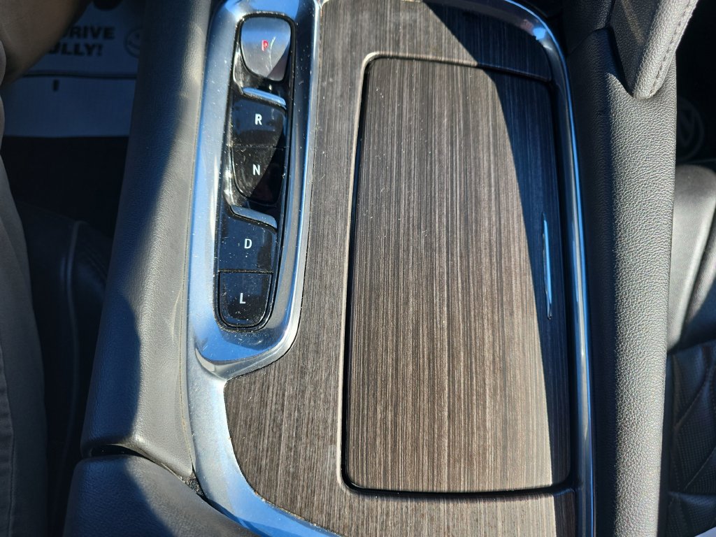 Used 2023 Buick Enclave Avenir AWD/4WD image 38