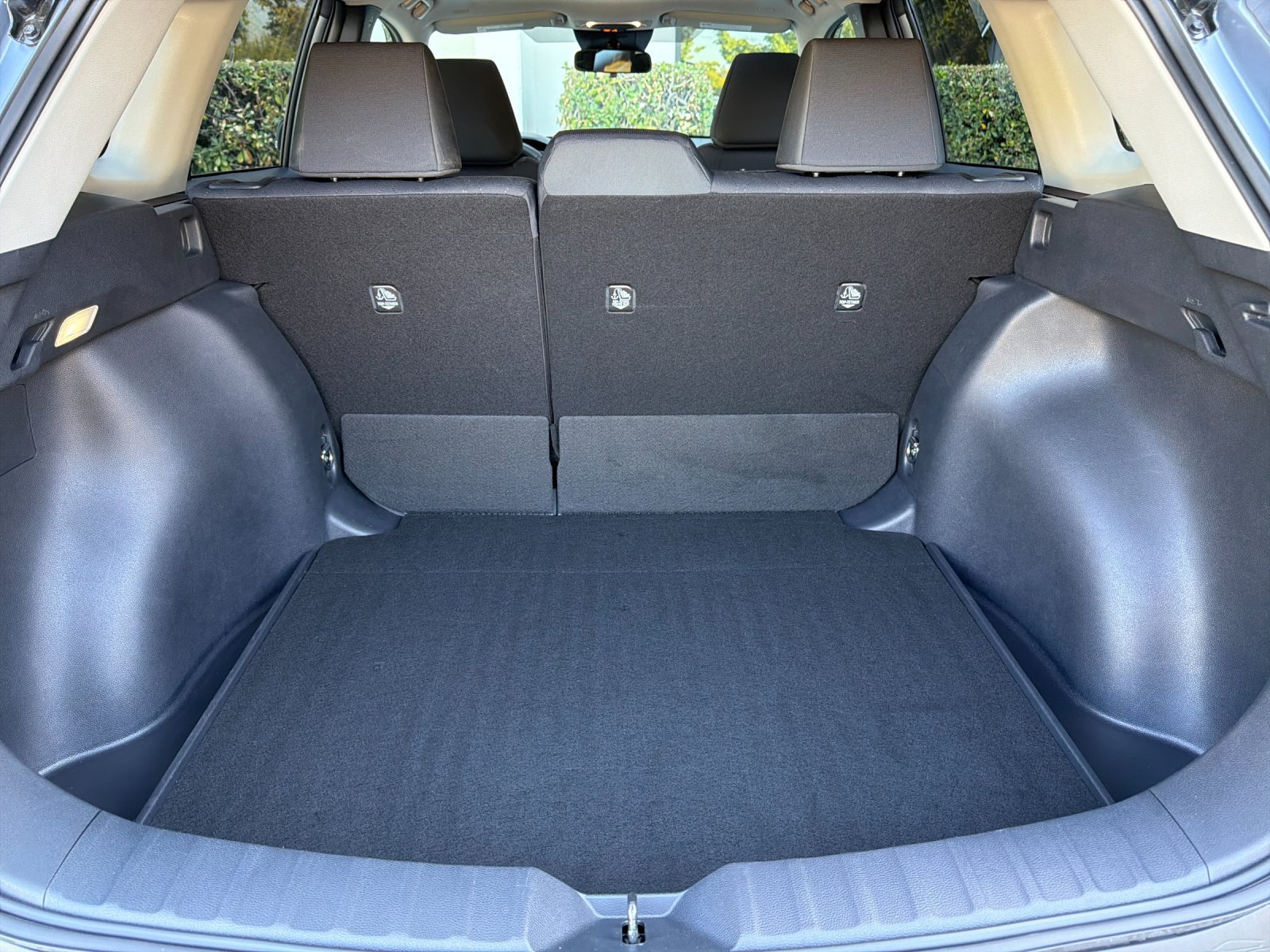 Used 2026 Toyota Corolla Cross LE w/ Moonroof Package FWD image 14