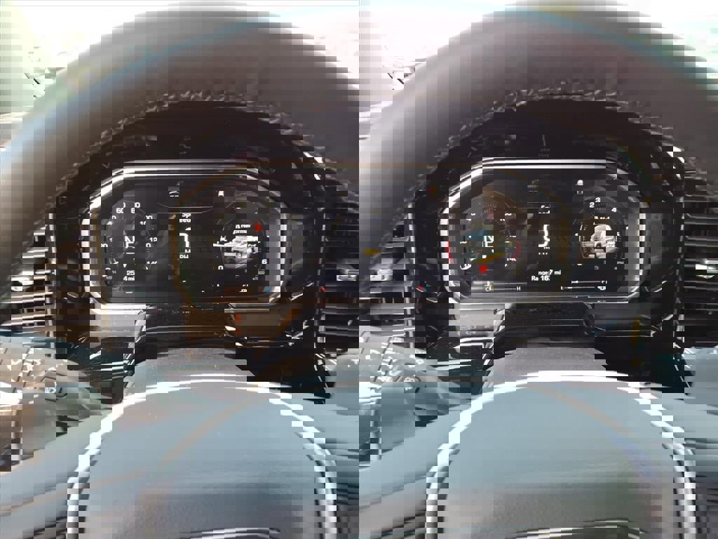 New 2026 GMC Sierra 1500 SLT w/ SLT Premium Package image 18