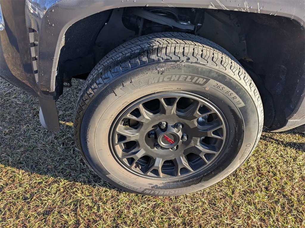 Used 2024 Toyota Tacoma TRD Sport w/ TRD Sport Premium Package image 3